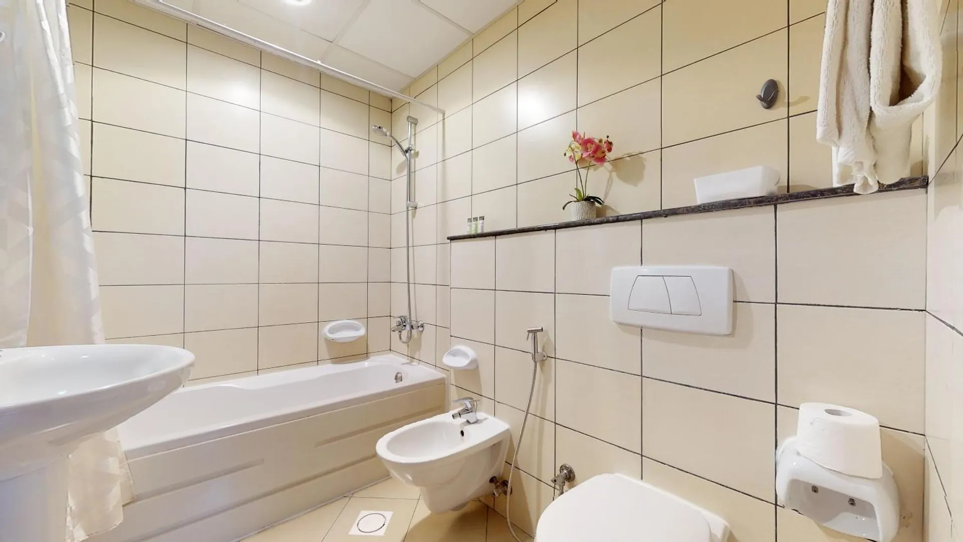 Mp12 - Luxurious 2Br In Marina Pinnacle Tower ドバイ 0*,  アラブ首長国連邦