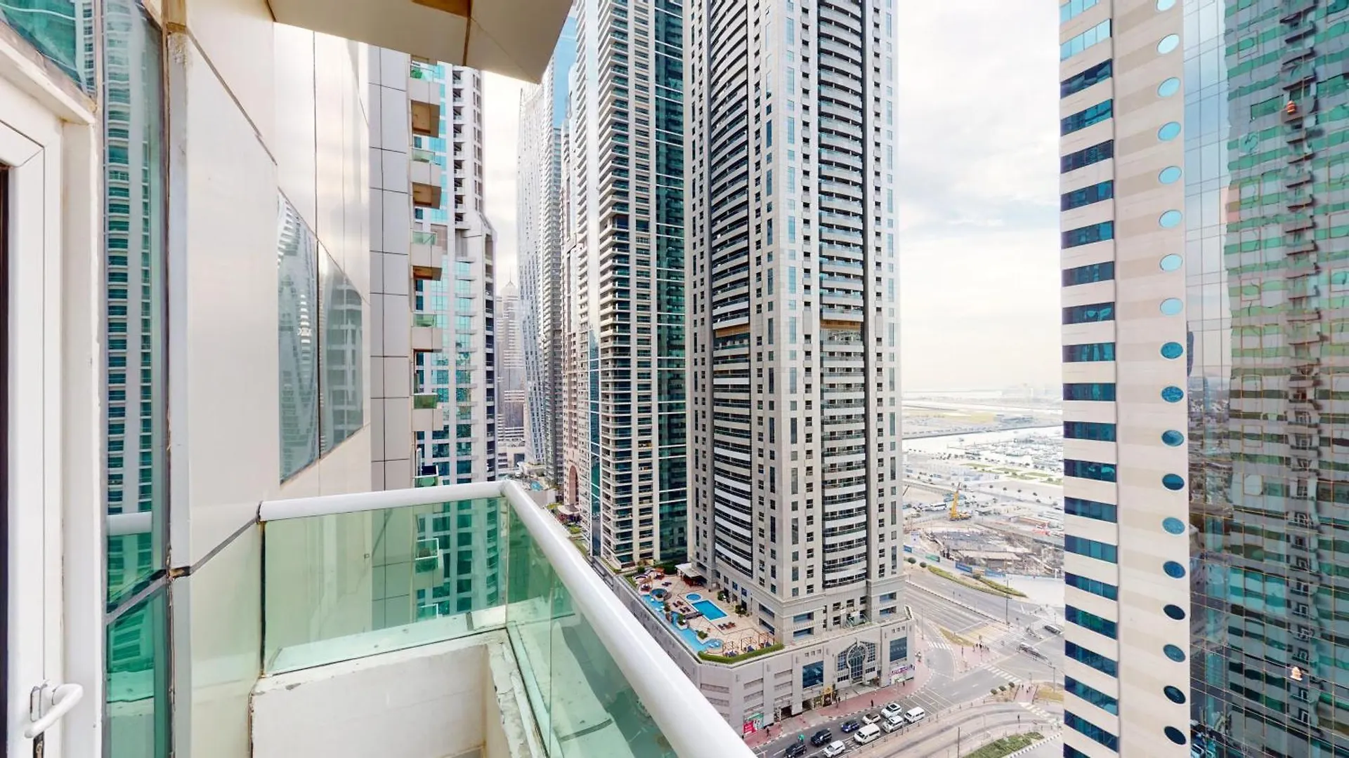 Mp12 - Luxurious 2Br In Marina Pinnacle Tower ドバイ アパート